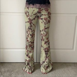 Bisou Bisou bell bottom pants